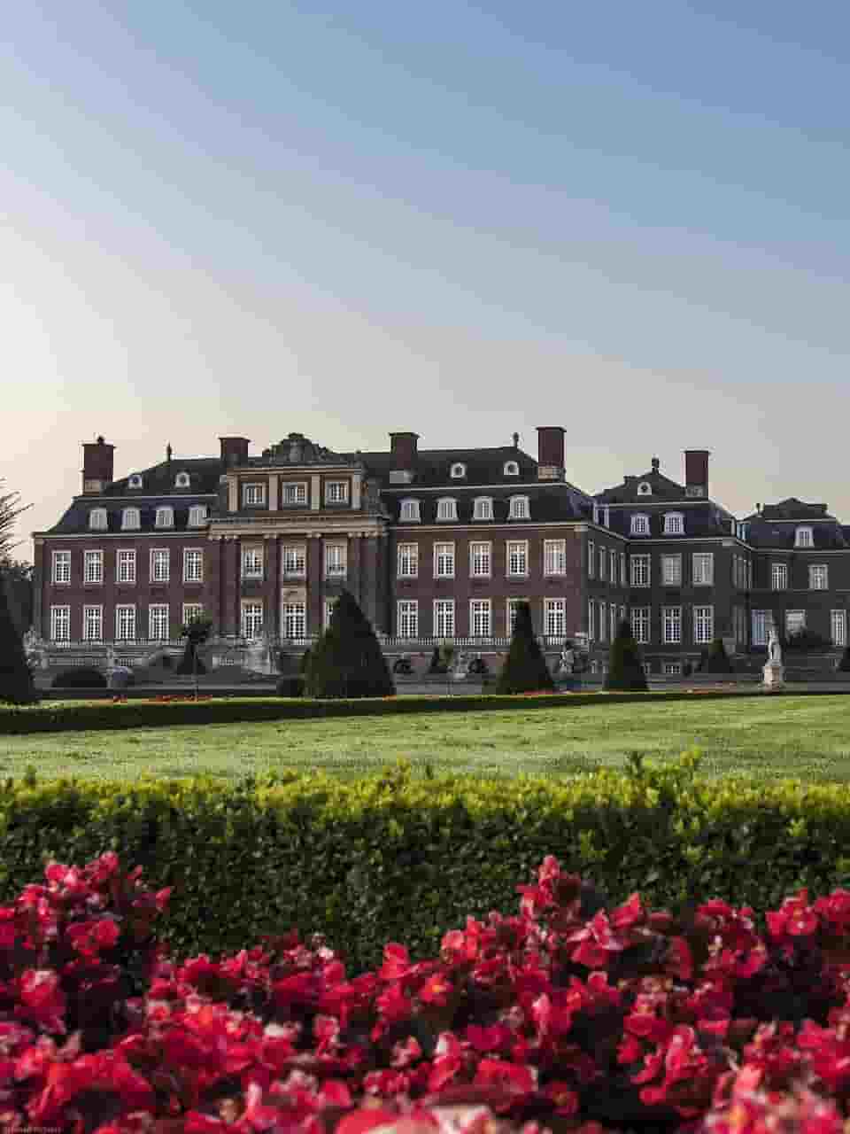 香格里拉酒店地址與電話 香格里拉酒店地址與電話